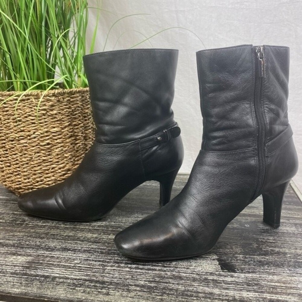Bandolino Black Higbee Ankle Strappy Heel Zip Close Bootie Boots Shoes 8